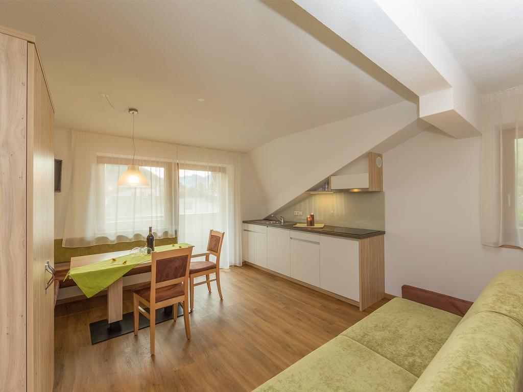 Garni Appartement Alpenresidence Steinhaus Zimmer foto