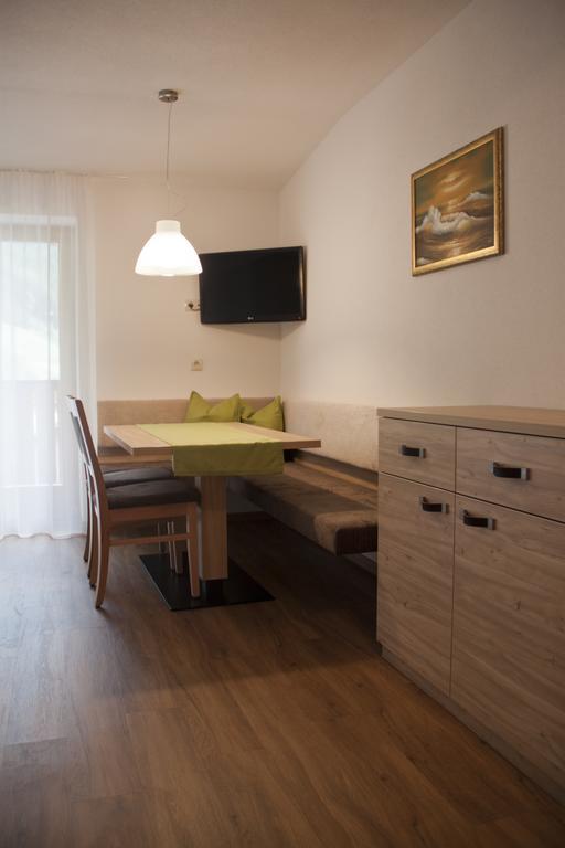 Garni Appartement Alpenresidence Steinhaus Zimmer foto