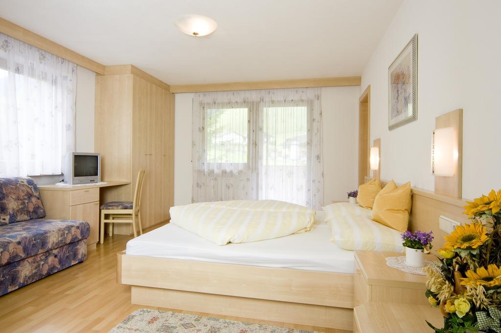 Garni Appartement Alpenresidence Steinhaus Zimmer foto